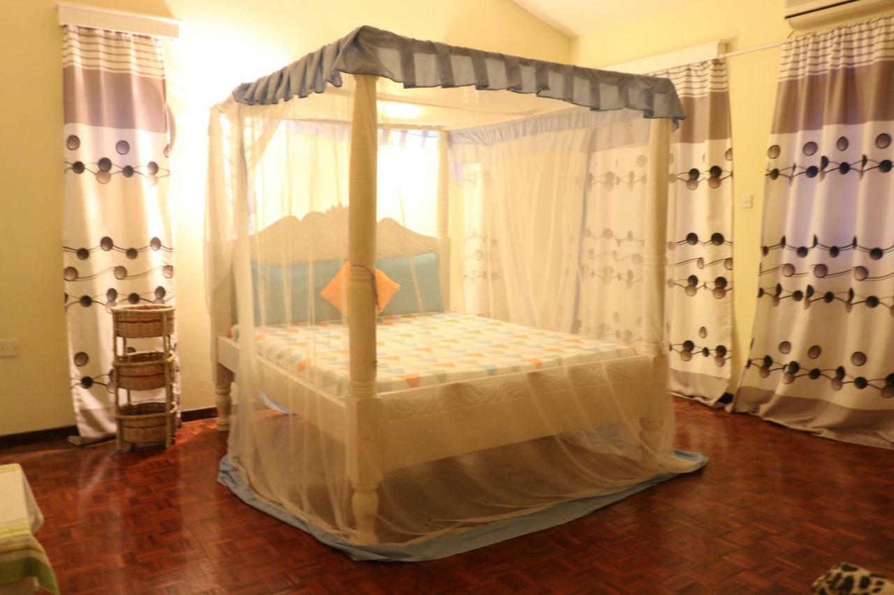 Jua Baharini Bed and Breakfast Malindi Buitenkant foto