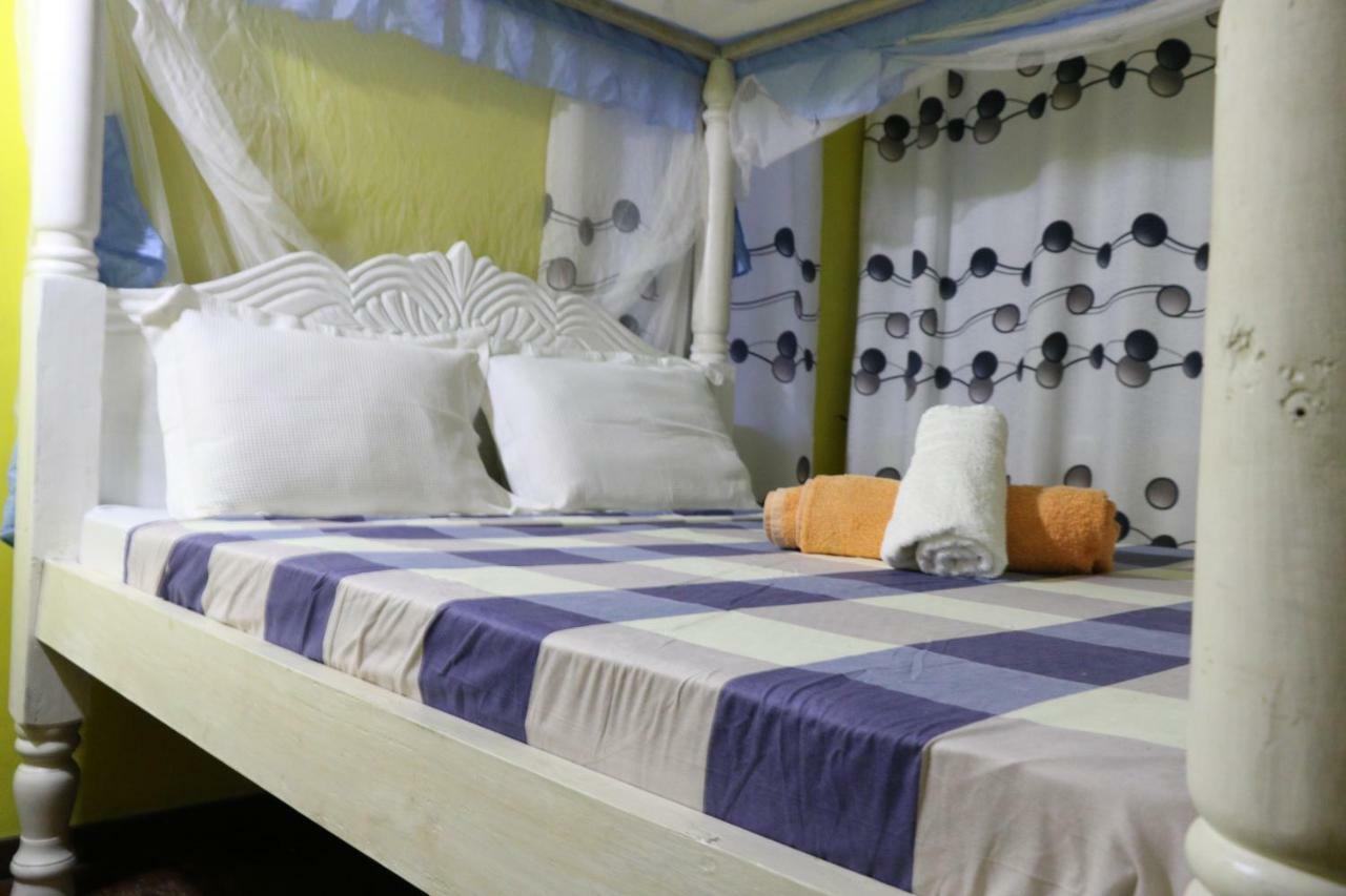 Jua Baharini Bed and Breakfast Malindi Buitenkant foto